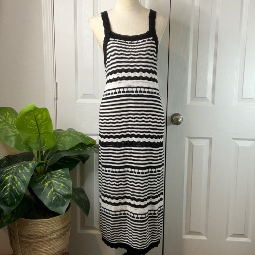Joie NWT Black White Crochet Knit Sleeveless Midi Dress Size Large